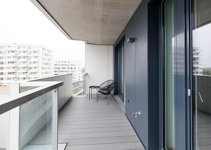 Appartement Lovely In Marina Tower - 10min To Center